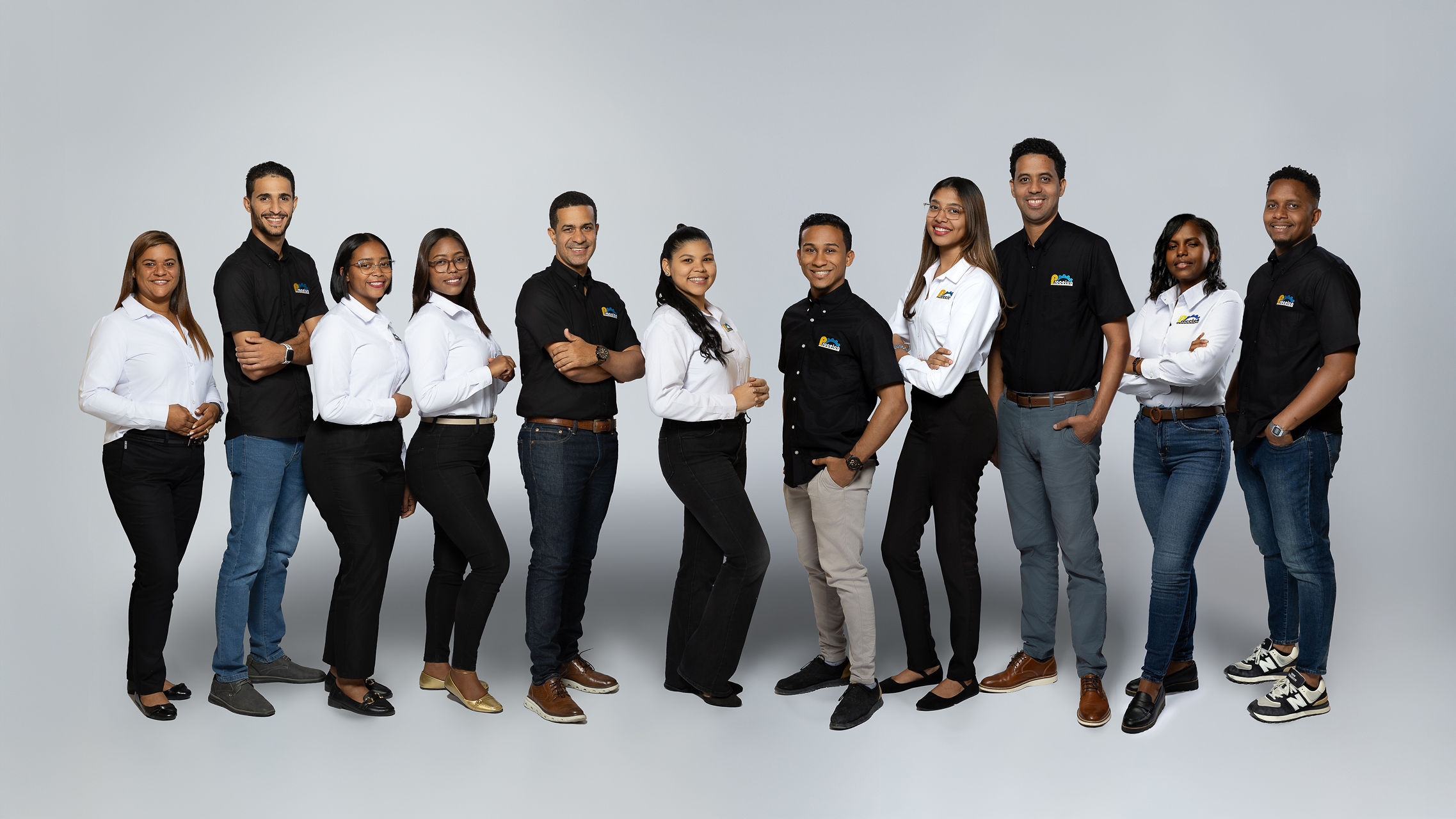 855A7086-FullTeam2